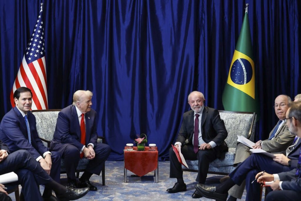 Lula e Trump: Avanços Diplomáticos e Repercussões Políticas da Reunião Imagem do artigo