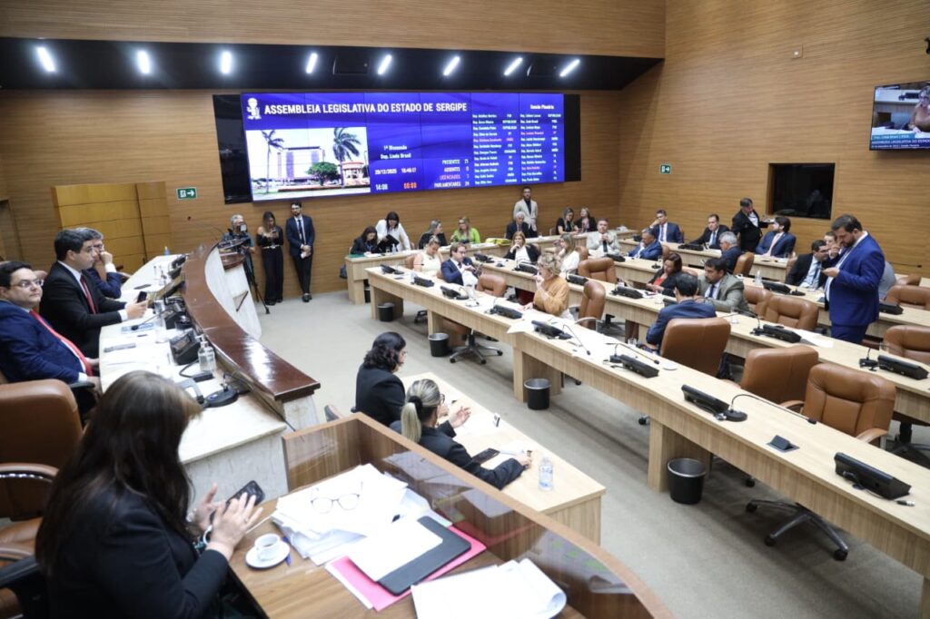 Alese Aprova Projetos que Fortalecem a Educação em Sergipe