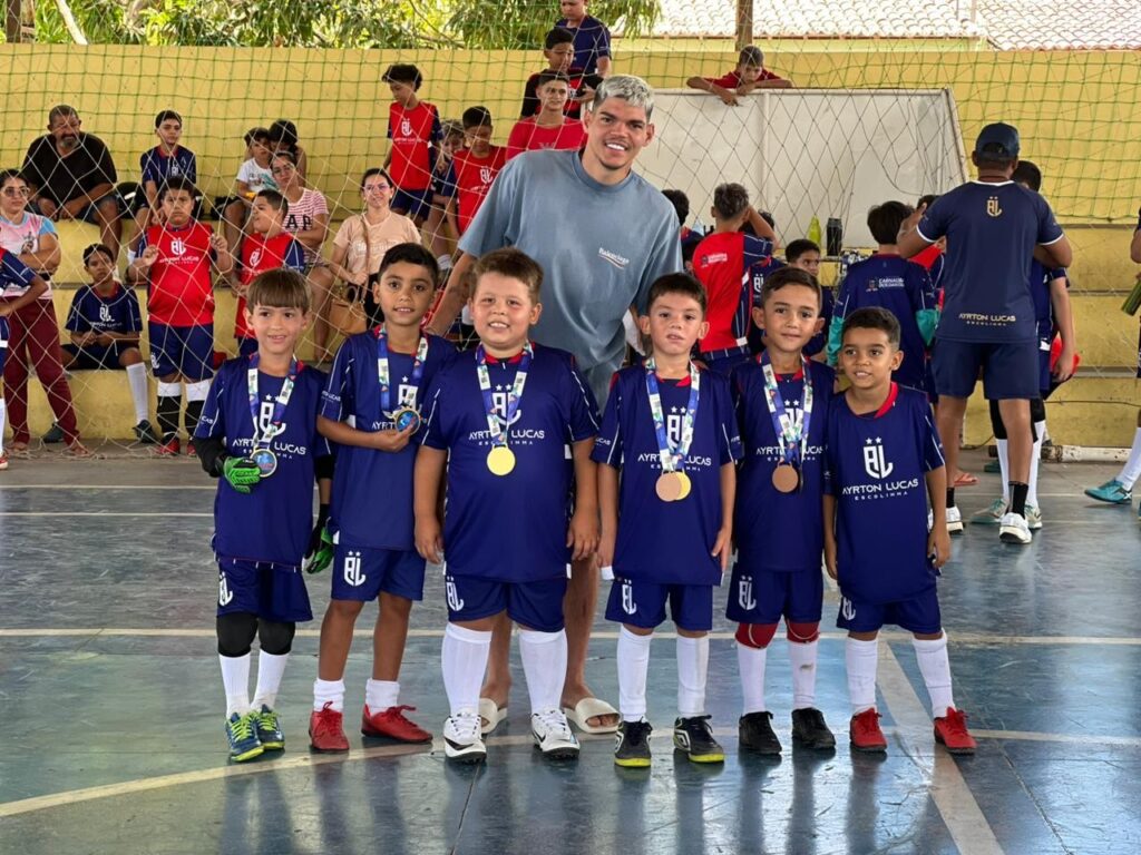 Ayrton Lucas Brilha em Evento na Escolinha que Leva Seu Nome no RN