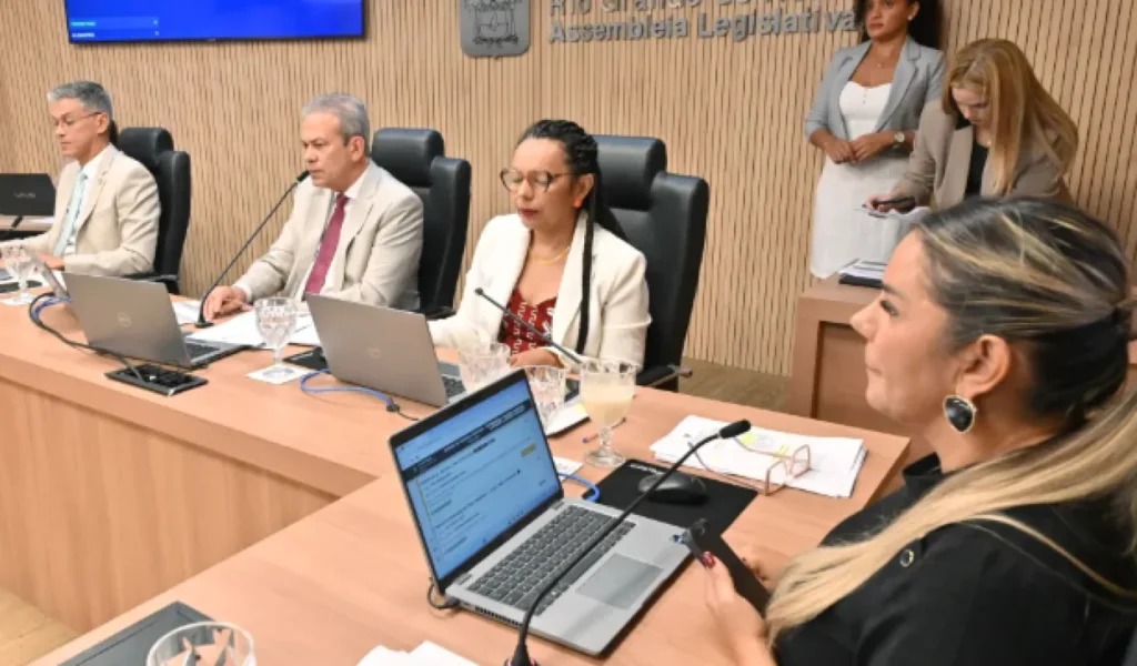 Comissão de Educação da ALRN Conclui 2025 com Análise de 422 Projetos de Lei