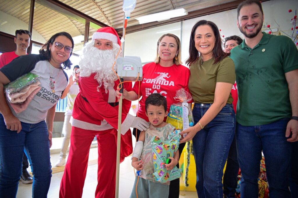 Iniciativa Solidária: Governo e Ifac Distribuem Brinquedos e Kits a Crianças em Tratamento de Saúde