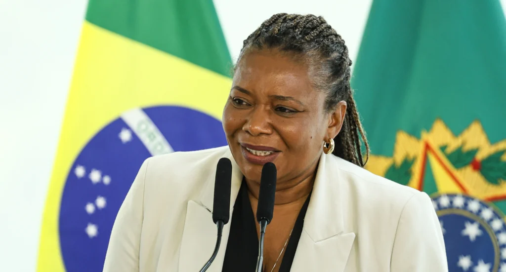 Ministério da Cultura Altera Normas e Libera Parnaxx de Irregularidades na Lei Rouanet