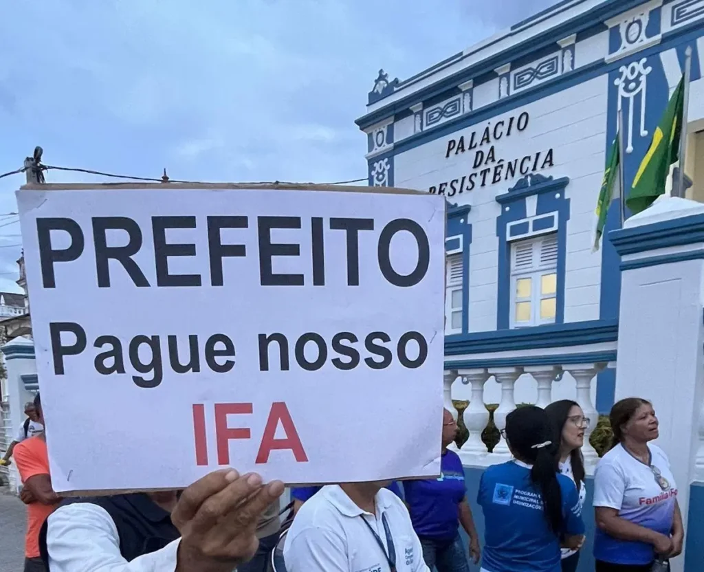Protesto de Agentes Comunitários em Mossoró: Cobrando Compromissos do Prefeito Allyson Bezerra