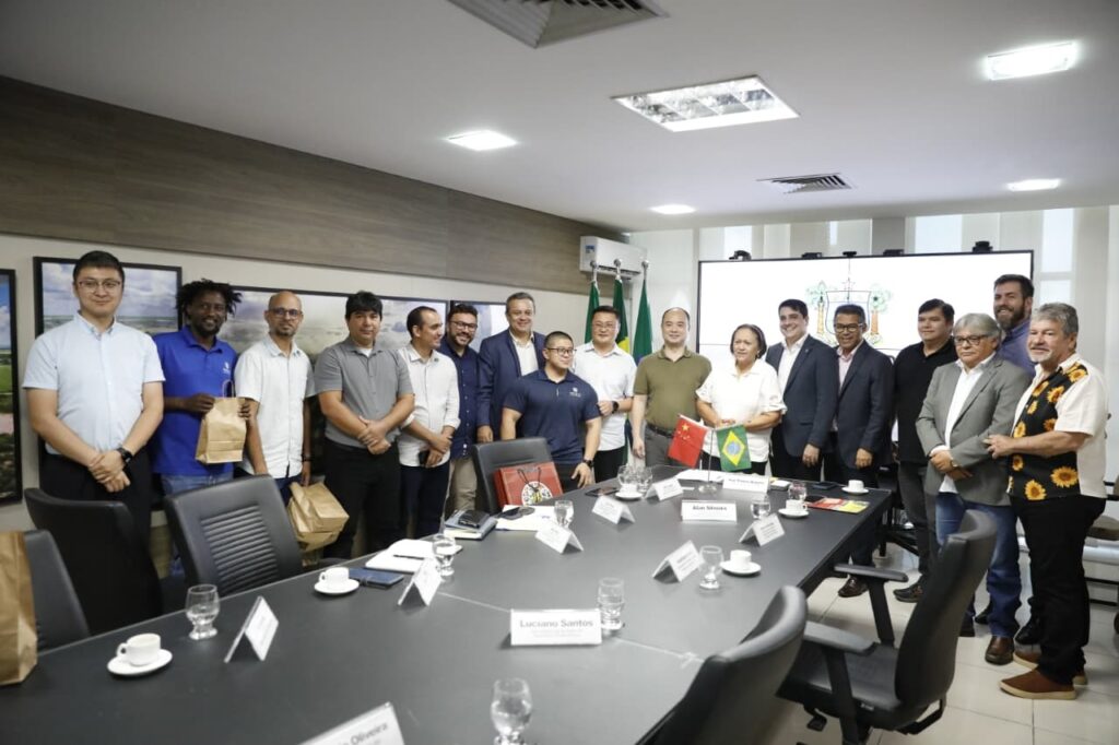 Chineses Avaliam Instalação de Fábrica de Equipamentos Agrícolas no RN