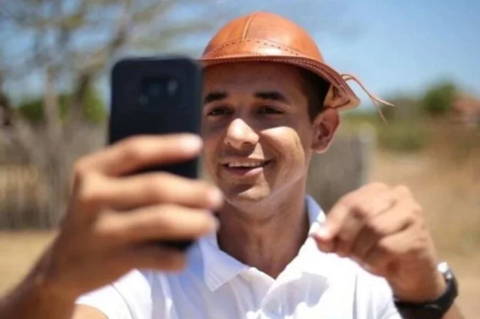 Prefeito de Mossoró Afirma: ‘Acredito na Justiça’ Após Ação da Polícia Federal Prefeito de Mossoró Afirma: 'Acredito na Justiça' Após Ação da Polícia Federal