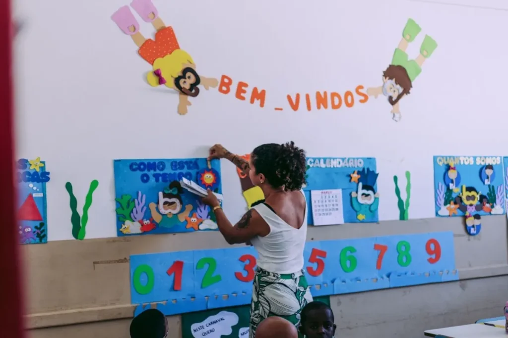 Prefeitura de Cabo Frio Define Prazos para Renovação de Matrícula e Transferências em 2026