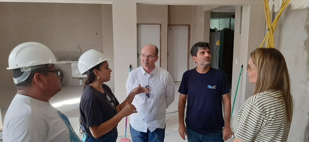 Secretário da Infraestrutura Acompanha Avanços nas Obras do Hospital Tarcísio Maia em Mossoró
