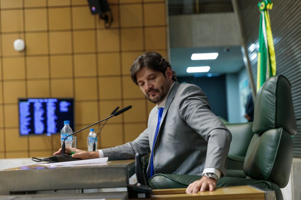 Deputados de PL e Podemos Apoiam André do Prado como Vice de Tarcísio Deputados de PL e Podemos Apoiam André do Prado como Vice de Tarcísio
