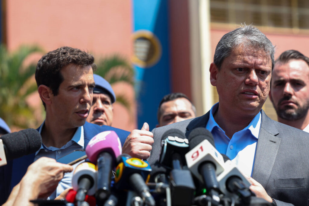 Escolas Cívico-Militares em SP Começam Atividades Sem Uniformes: Entenda a Situação