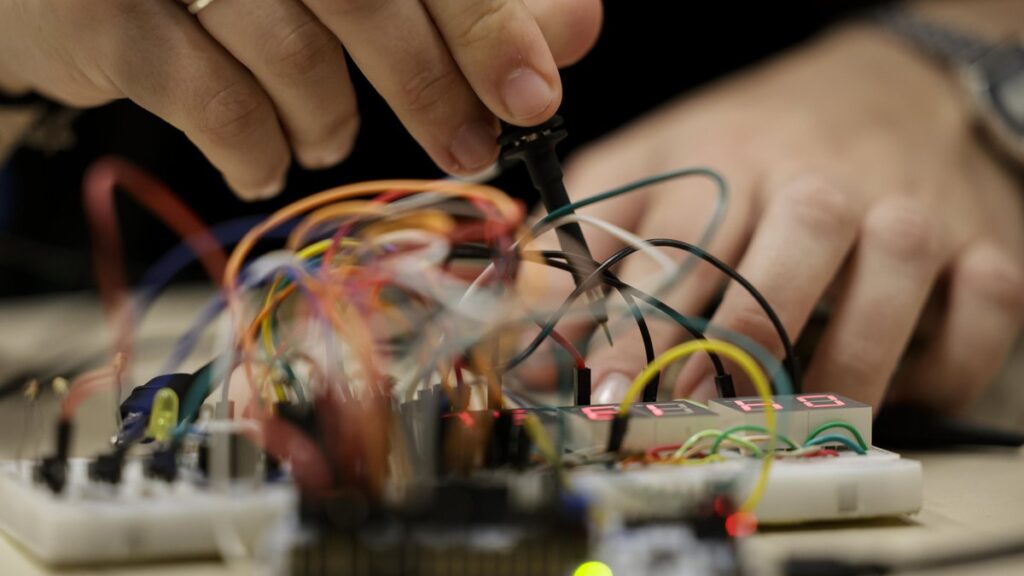 Expansão de Cursos de Educação Profissional no RS: Uma Análise Baseada em Dados e Diálogo com o Seto