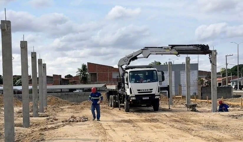 IERN de Mossoró Avança com Instalação das Estruturas Pré-Moldadas IERN de Mossoró Avança com Instalação das Estruturas Pré-Moldadas