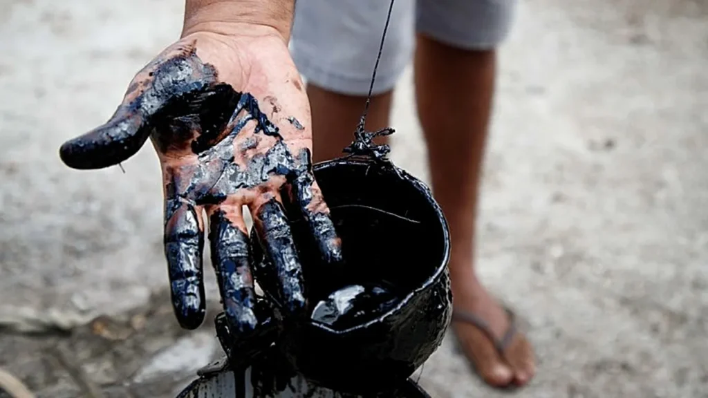 IFCE Investiga Presença de Petróleo em Tabuleiro do Norte: Descoberta Surpreendente