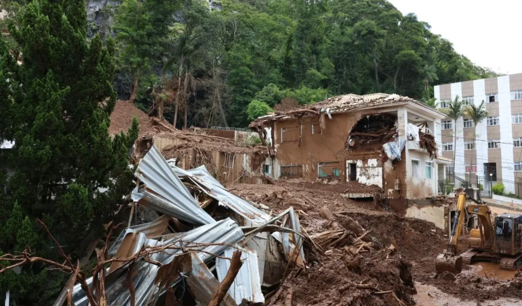 Lula Realiza Vistoria em áreas Atingidas por Temporais em Minas Gerais