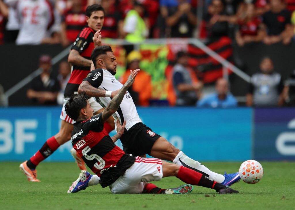 Ranking Digital dos Clubes Brasileiros: Corinthians e Flamengo em Alta em Janeiro