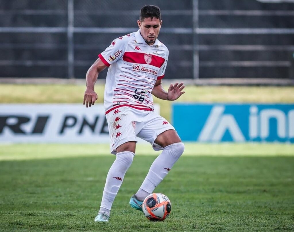 Zagueiro Troca Potiguar de Mossoró pelo Maricá em Transferência Surpreendente