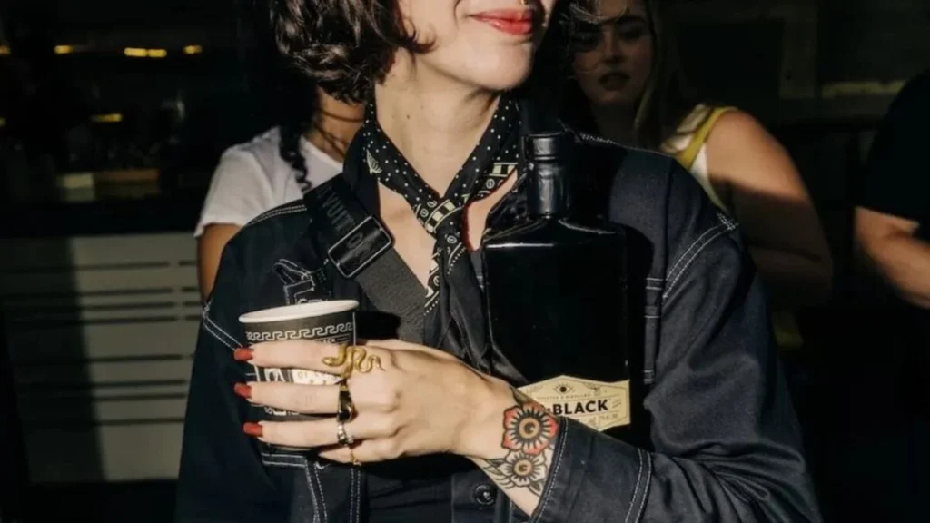 Adeus Balada? Coffee Raves Transformam a Cultura do Café entre os Jovens