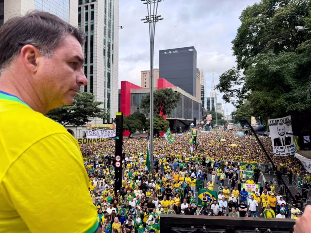 Ato em São Paulo Mobiliza Flávio Bolsonaro, Nikolas Ferreira e Governadores Ato em São Paulo Mobiliza Flávio Bolsonaro, Nikolas Ferreira e Governadores
