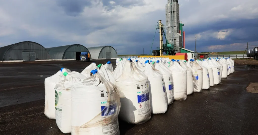 Aumento nos Preços de Fertilizantes Ameaça Agronegócio Brasileiro em Meio à Guerra no Oriente Médio Aumento nos Preços de Fertilizantes Ameaça Agronegócio Brasileiro em Meio à Guerra no Oriente Médio