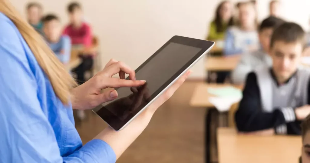 Inteligência Artificial na Educação: Summit Exclusivo Abre Discussões Importantes Inteligência Artificial na Educação: Summit Exclusivo Abre Discussões Importantes