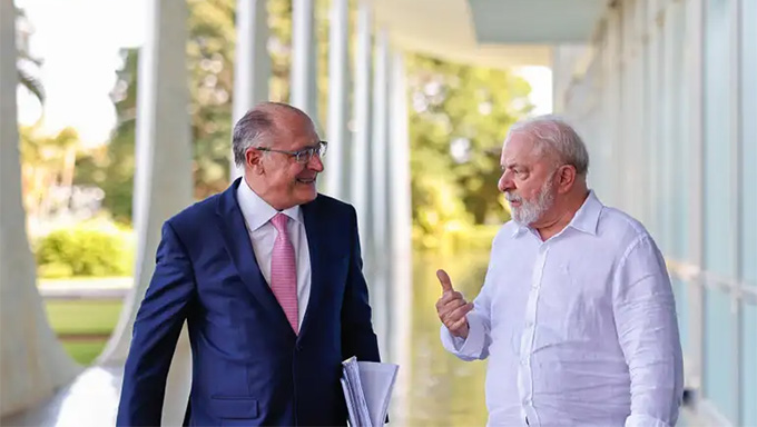Lula Anuncia Geraldo Alckmin Como Vice na Busca pela Reeleição Lula Anuncia Geraldo Alckmin Como Vice na Busca pela Reeleição