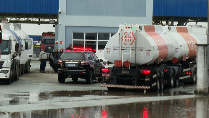 Preço do Diesel Persiste Acima de R$ 7 Apesar de Ações Governamentais Preço do Diesel Persiste Acima de R$ 7 Apesar de Ações Governamentais