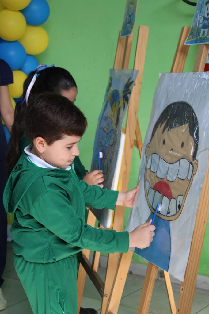 Secretaria de Educação amplia serviços de saúde bucal e beneficia mais de 4 mil estudantes em Cruzei