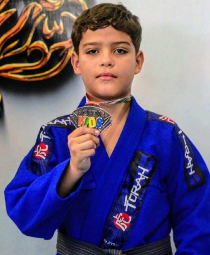 Tragédia em Tibau: Menino de 12 Anos Morre de Dengue Grave no RN Tragédia em Tibau: Menino de 12 Anos Morre de Dengue Grave no RN