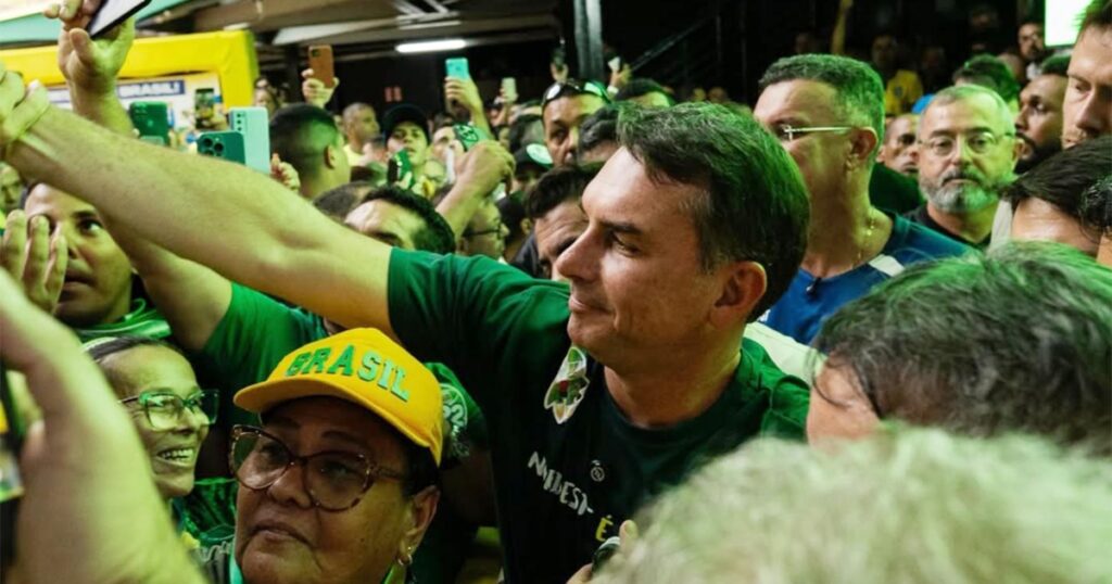 A Aposta de Flávio Bolsonaro no Agronegócio Após a Candidatura de Caiado