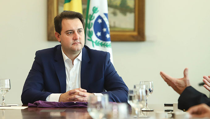 Aliados do Governador do Paraná, Ratinho Junior, Saem do PSD em Busca de Novos Rumos Aliados do Governador do Paraná, Ratinho Junior, Saem do PSD em Busca de Novos Rumos