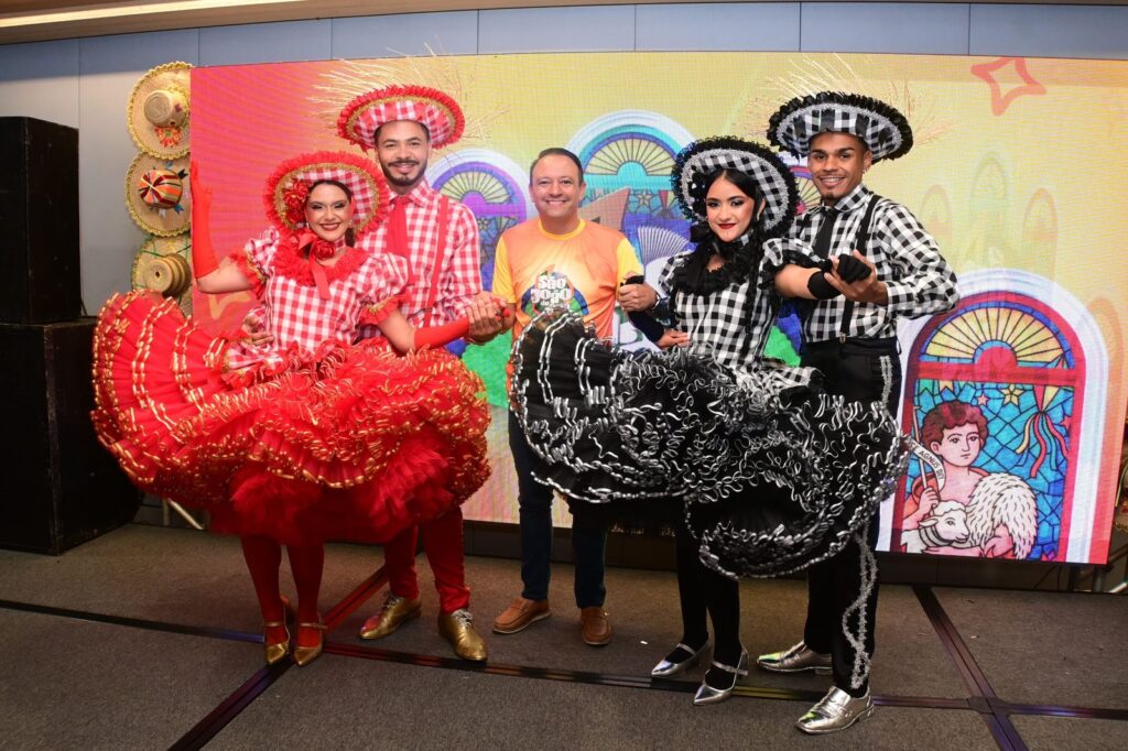 Assú Celebra 300 Anos de São João com Forró, Pagode e Sertanejo: Confira a Programação Assú Celebra 300 Anos de São João com Forró, Pagode e Sertanejo: Confira a Programação