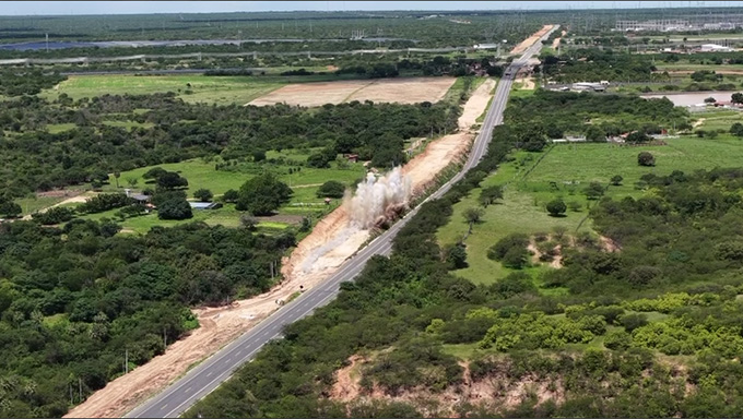 Detonação bem-sucedida na BR 304 em Mossoró: engenheiro Rafael Nogueira destaca eficiência Detonação bem-sucedida na BR 304 em Mossoró: engenheiro Rafael Nogueira destaca eficiência