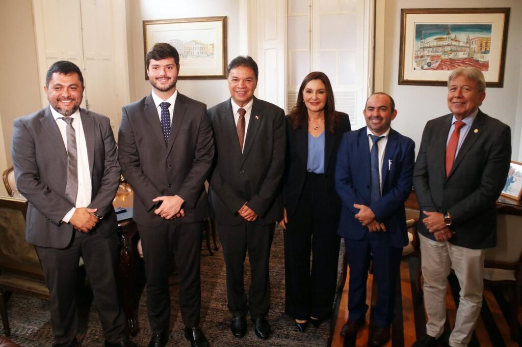 Governadora Hana Fortalece Alianças Políticas com Deputados na Alepa Governadora Hana Fortalece Alianças Políticas com Deputados na Alepa