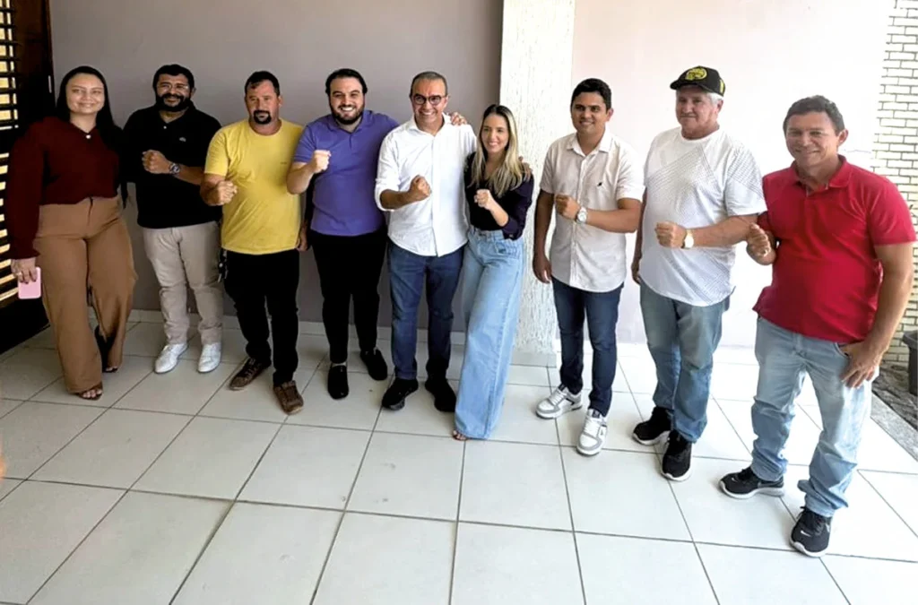 Grupo de Abraão Declara Apoio a Allyson Bezerra e Candidatos em Caiçara do Norte Grupo de Abraão Declara Apoio a Allyson Bezerra e Candidatos em Caiçara do Norte