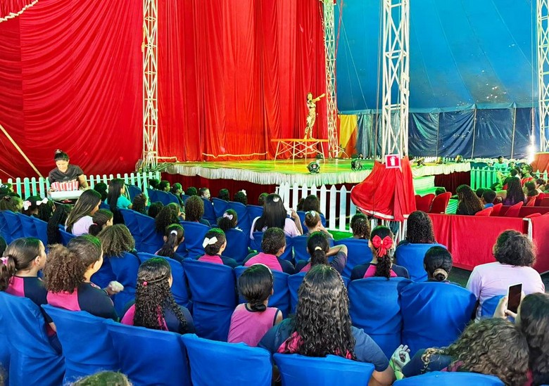 Inclusão Cultural: Uma Tarde Especial para Crianças e Jovens Atípicos em Barreiras Inclusão Cultural: Uma Tarde Especial para Crianças e Jovens Atípicos em Barreiras