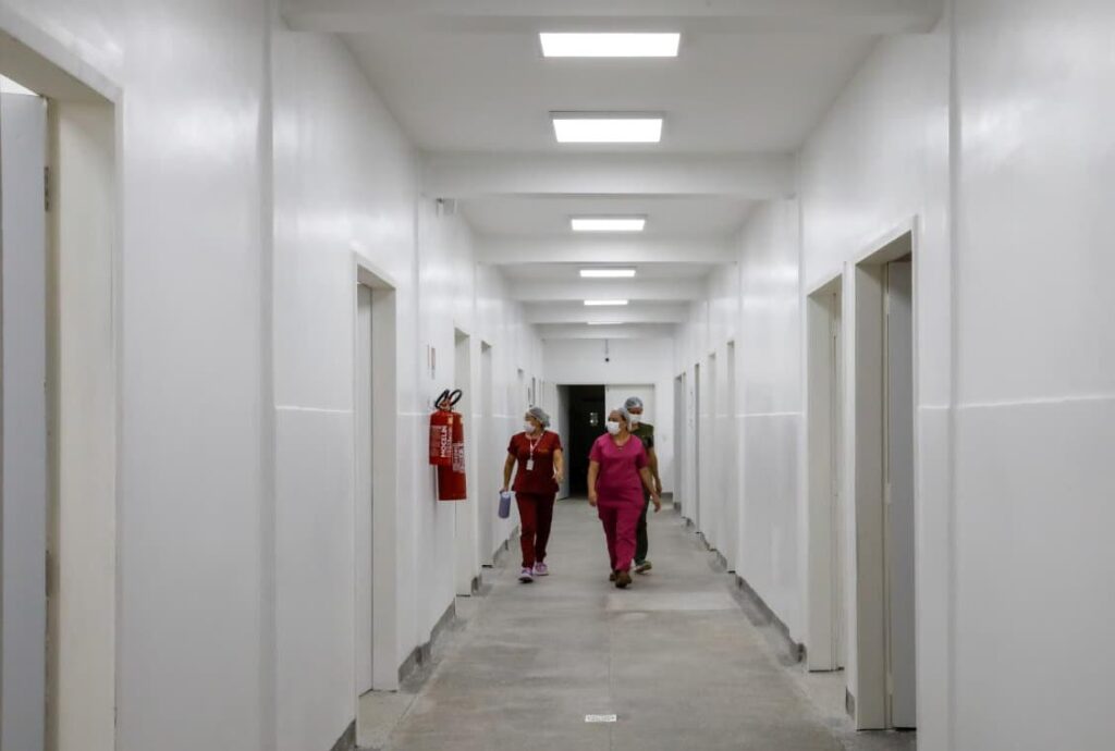 Nova ala de enfermarias do Hospital Tarcísio Maia é finalizada | Avanços na Saúde de Mossoró Nova ala de enfermarias do Hospital Tarcísio Maia é finalizada | Avanços na Saúde de Mossoró