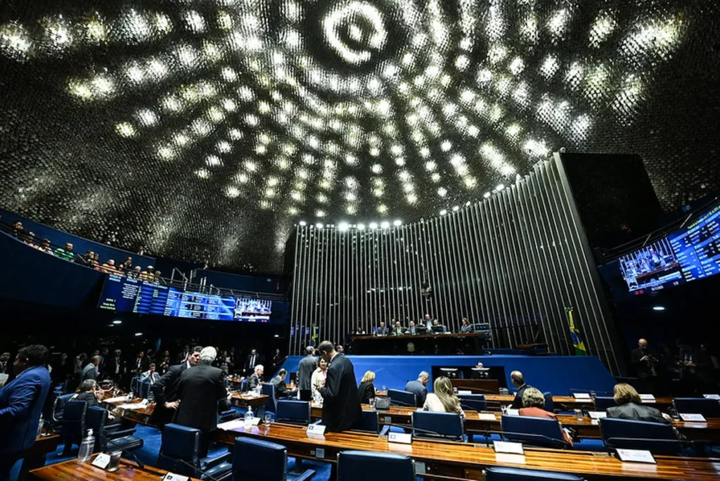 Renúncia de Governadores: Um Movimento Estratégico para a Eleição de 2024 Renúncia de Governadores: Um Movimento Estratégico para a Eleição de 2024