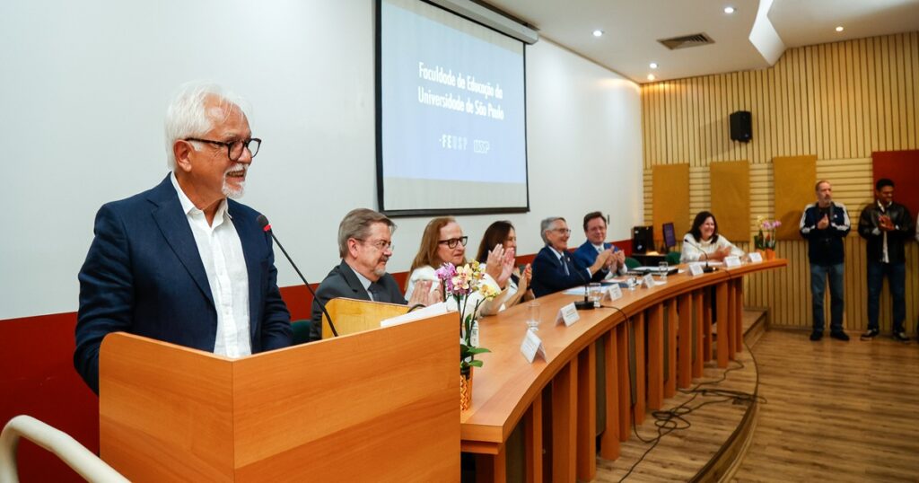 Novo Diretor e Vice-Diretora da Faculdade de Educação Reafirmam Compromisso com a Educação Pública