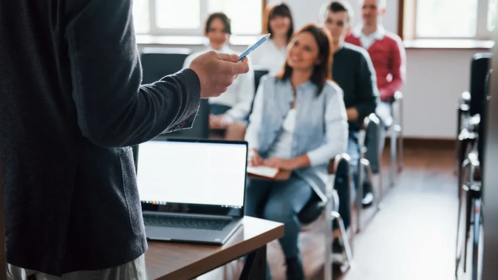 Parnamirim adere à Prova Nacional Docente para qualificar seleção de professores