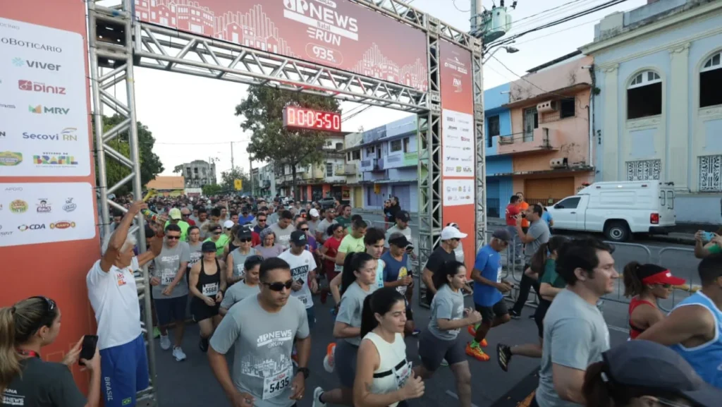 JP News Natal Run 2024 reúne 1,5 mil corredores valorizando o centro histórico de Natal