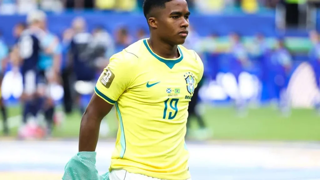Endrick impressiona com maturidade no futebol e ganha elogios do jornal Marca